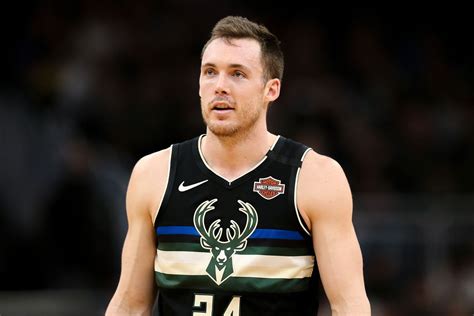 The Best Milwaukee Bucks Contract of the Last Decade: Pat Connaughton Buys Up Real Estate at #4 ...