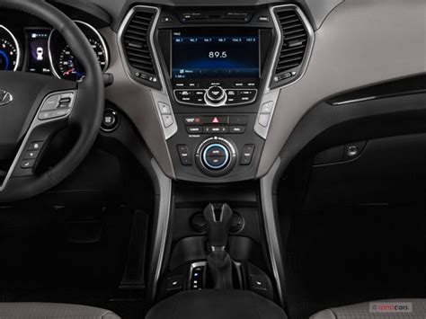 2015 Hyundai Santa Fe: 174 Interior Photos | U.S. News