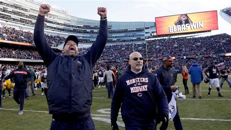 Bears Clinch NFC North with 24-17 Victory over Packers | Chicago News | WTTW