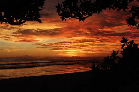 Kymoothography: Senja di Pantai Pok Tunggal, Romantis nan Syahdu