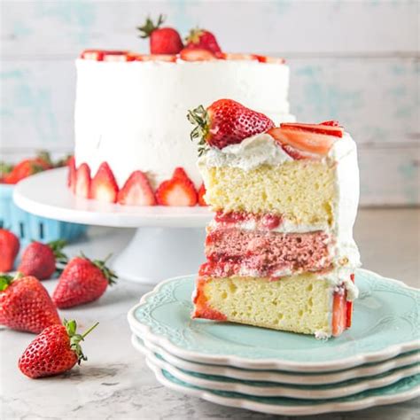 Strawberry Cake Whipped Cream Filling