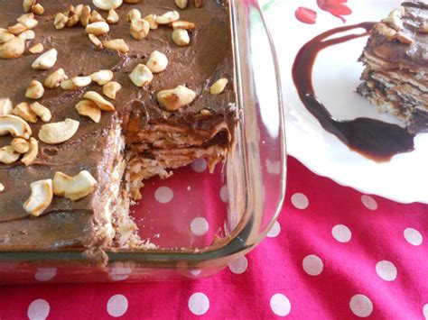 No Bake Eggless Chocolate Biscuit Pudding.