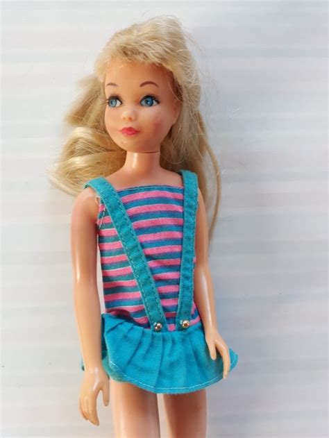 GENUINE 60s/EARLY 70s VINTAGE SKIPPER (BARBIE) DOLL W/ORIGINAL OUTFIT ...