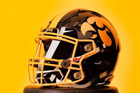 Iowa Hawkeyes Unveil Bold Gold Alternate Football Uniform | Chris ...