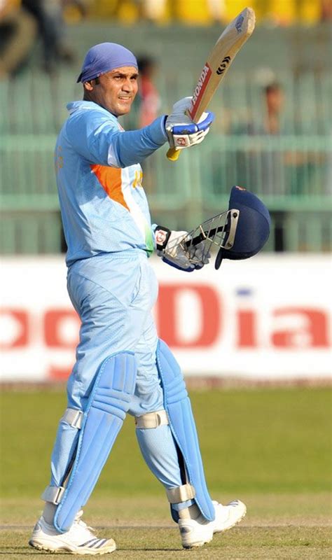 Virender Sehwag celebrates his century | ESPNcricinfo.com