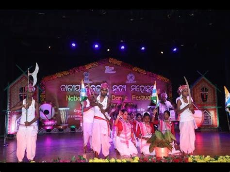 Karma Dance of Oraon Tribe of Odisha - YouTube