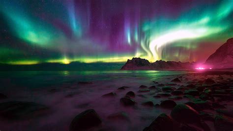 green sky aurora borealis #night northern lights #norway #lofoten starry night #4K #wallpaper # ...