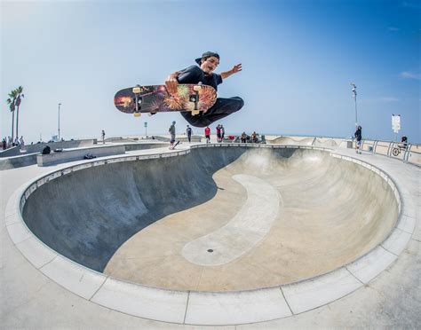 Skateboarding Culture in California: A Look at the State's Vibrant Skate Scene and Community