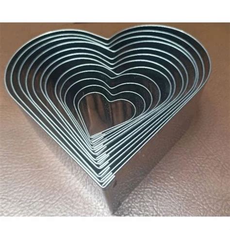 Silver SS Heart Shape Cookie Cutter, For Bakery at Rs 150/set in New ...