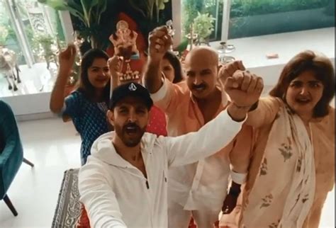 Hrithik Roshan shares glimpse of Ganesh Chaturthi celebration with family - IBTimes India