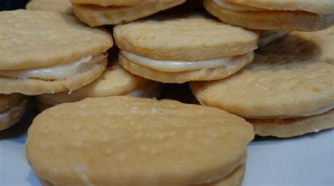 Custard Creams Recipe - EatandTweet