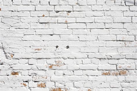 How to Remove Paint from Brick Surfaces in 6 Easy Steps