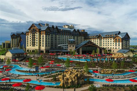 Hotel Denver International Airport | Gaylord Rockies Resort & Convention Center