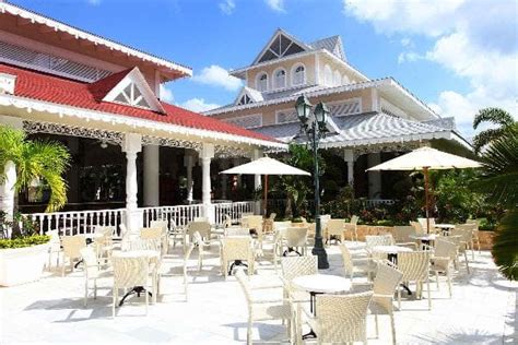 Restaurants and bars in Resort Bouganville - Bahia Principe Hotels