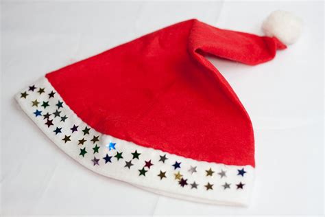 How to Make a Santa Hat | Santa hat, Hat tutorial, Santa