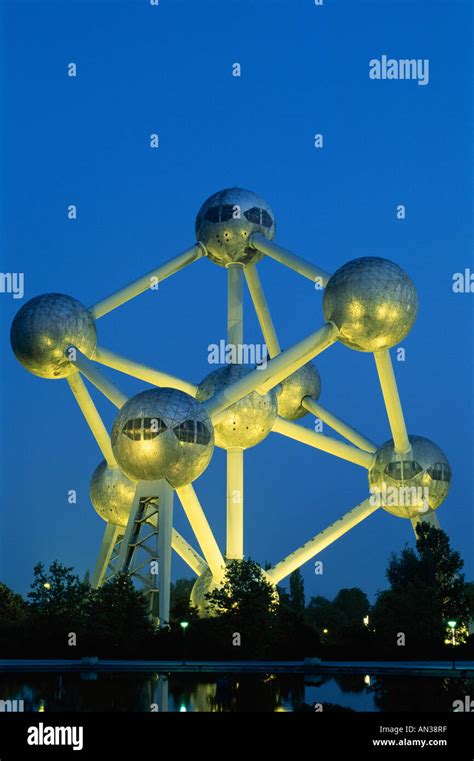 Atomium / Night View, Brussels, Belgium Stock Photo - Alamy