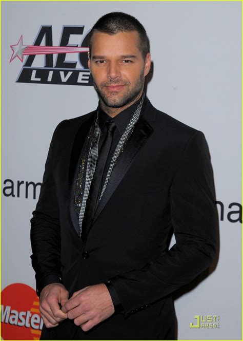 Ricky Martin - Grammys 2010 Red Carpet: Photo 2413269 | 2010 Grammy Awards, Ricky Martin Photos ...