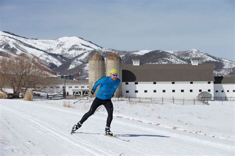 Nordic Skiing Technique - How to Skate Ski - blog.jans.com