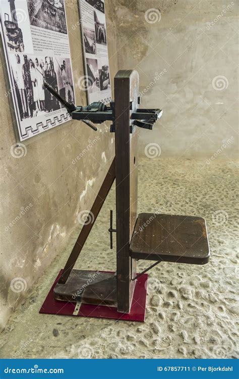 Garrote La CabaÃ±a Fortress Museum Havana Editorial Photo - Image of punishement, havana: 67857711