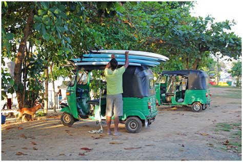 Surfing in Weligama - Le vent nous portera