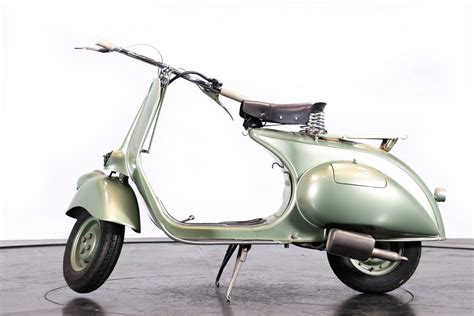 √69+ Gambar Modifikasi Motor Vespa Klasik - Motomadalika