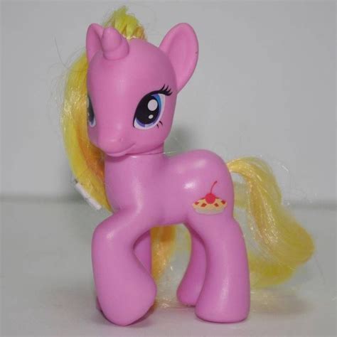 141 best images about My Little Pony: Figurines on Pinterest