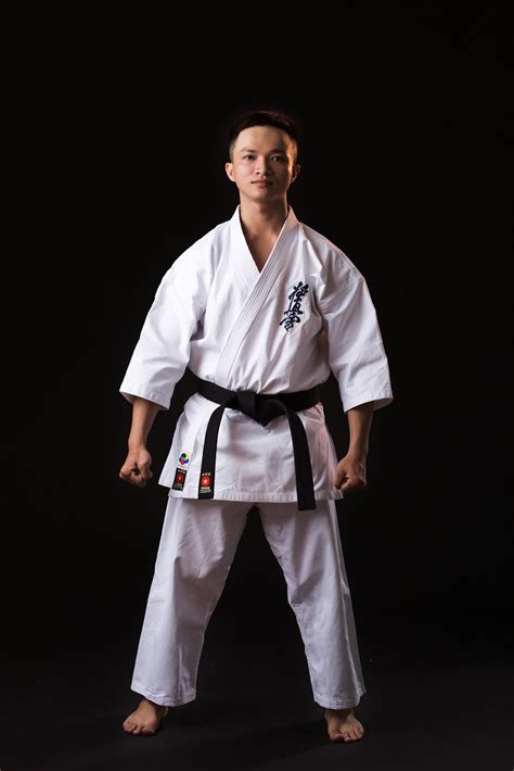 14 Basic Karate Stances Help You Build a Strong Base