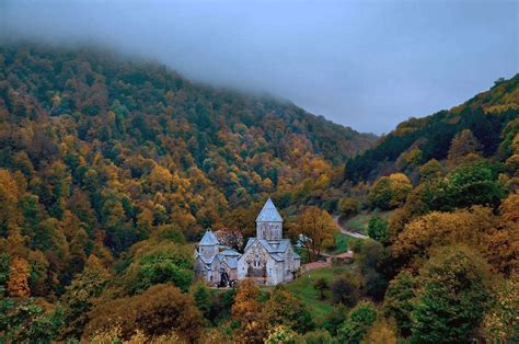 Visite individuelle du monastère de Haghartsin | Armenia-Tour.com