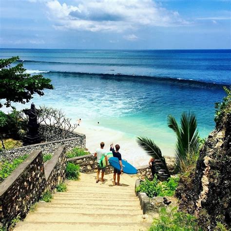 Indahnya Pantai Balangan Bali, Pantai yang Masih Jarang Dijamah Wisatawan