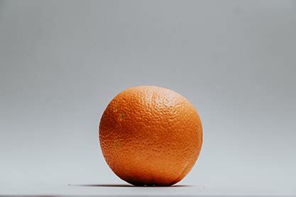 Orange Peel Skin: what it is, what causes it and how to get rid of it