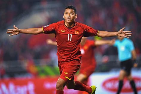 Football: Clinical Vietnam strike early to shatter Malaysia’s dream | The Star