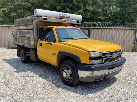 2005 Chevrolet Silverado 3500 Single Axle Dump Truck - Isuzu, Automatic ...