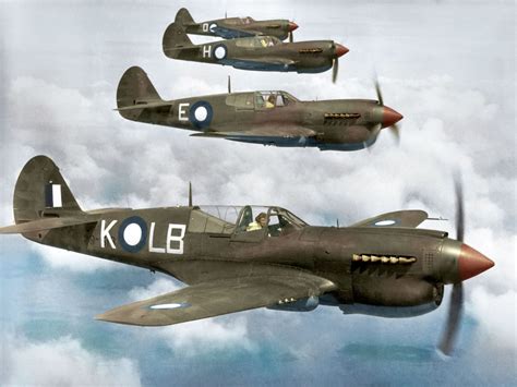 Asisbiz RAAF Curtiss P-40 Kittyhawk mixed photo's