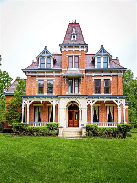 This Victorian Looks Pretty Darn Good for 142 Years Old | Victorian homes, Old victorian homes ...