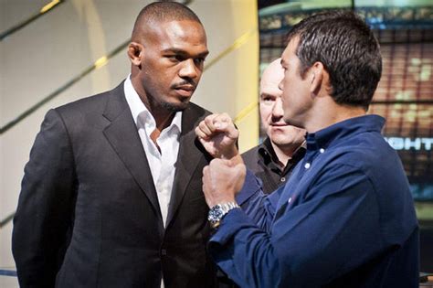 Jon Jones vs Lyoto Machida staredown pic from UFC 140 press conference - MMAmania.com