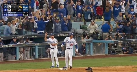 Baseball world reacts to Cody Bellinger's huge Game 3 home run