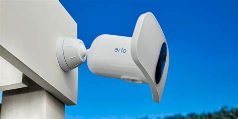 Arlo Pro 3 Wireless Floodlight Camera - Bunnings Australia