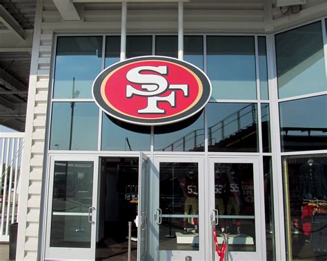 San Francisco 49ers | Team Store | Rob Corder | Flickr