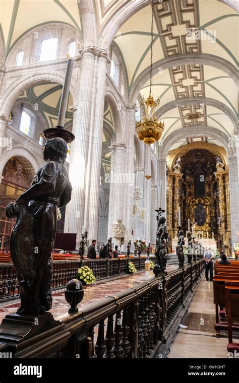 Mexico city cathedral interior hi-res stock photography and images - Alamy