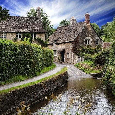 Pin by Mary Hesdra on England | English cottage, English countryside ...