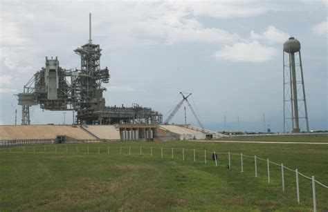 Kennedy Space Center Launches Tours of Control Room, Shuttle Pad For First Time | WUSF News