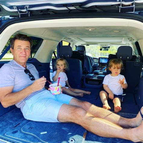 Robert Herjavec Kids Photos: Pictures of Twins With Kym | Closer Weekly