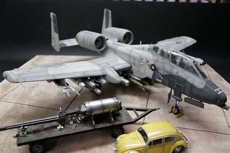 Trumpeter 1/32 A-10 N/AW Thunderbolt II | Large Scale Planes | Aircraft model kits, Model ...