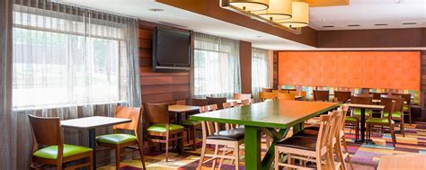 Restaurants in Bryan, TX | Fairfield Inn & Suites Bryan College Station