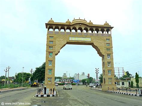 Arch at the entry of Khatu Village Shree Krishna Wallpapers, Lord ...