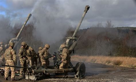 L118 Light Gun (105 mm howitzer) : United Kingdom (GBR)