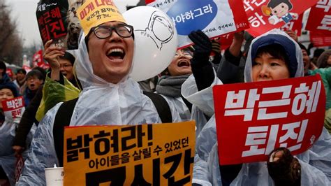 S Korea sees largest protests against President Park Geun-hye - BBC News