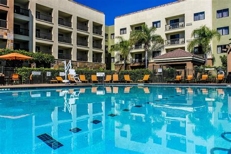 Courtyard by Marriott San Diego Central Pool Pictures & Reviews - Tripadvisor