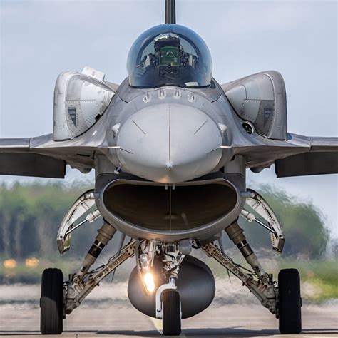 Detailed look into F-16 Block 70 fighter jets offer to India -Fighter jets world