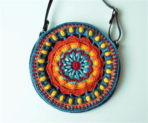 My Kaleidoscope Round Mandala Bag | LillaBjörn's Crochet World